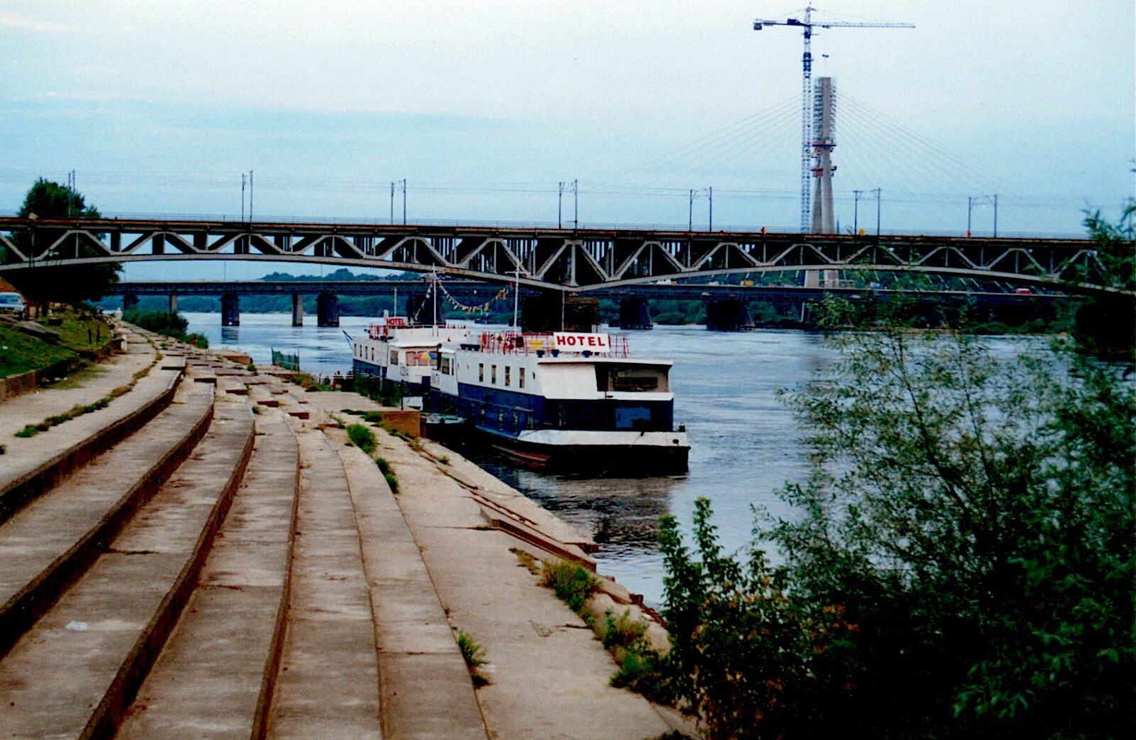 En direction du Far East - Warszawa - letemps.voyage - Etienne F. Carrier